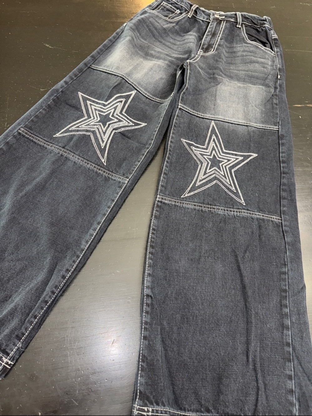 daisy street dark denim star stitched wide leg jeans. excellent used condition.